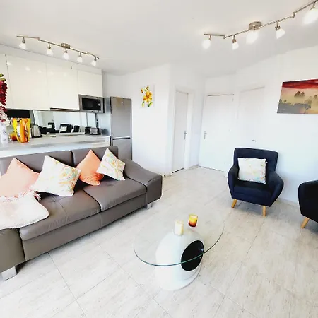 3 Bed With Sea Views In Cristianos K305 *