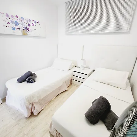 3 Bed With Sea Views In Cristianos K305 Apartment *