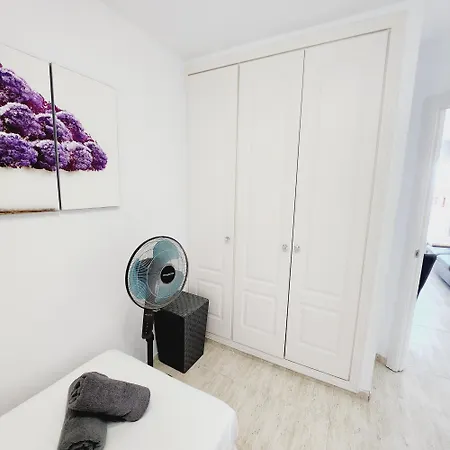 Apartment 3 Bed With Sea Views In Cristianos K305