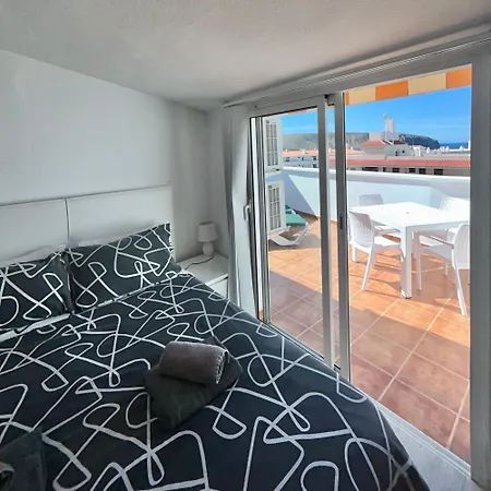 3 Bed With Sea Views In Cristianos K305